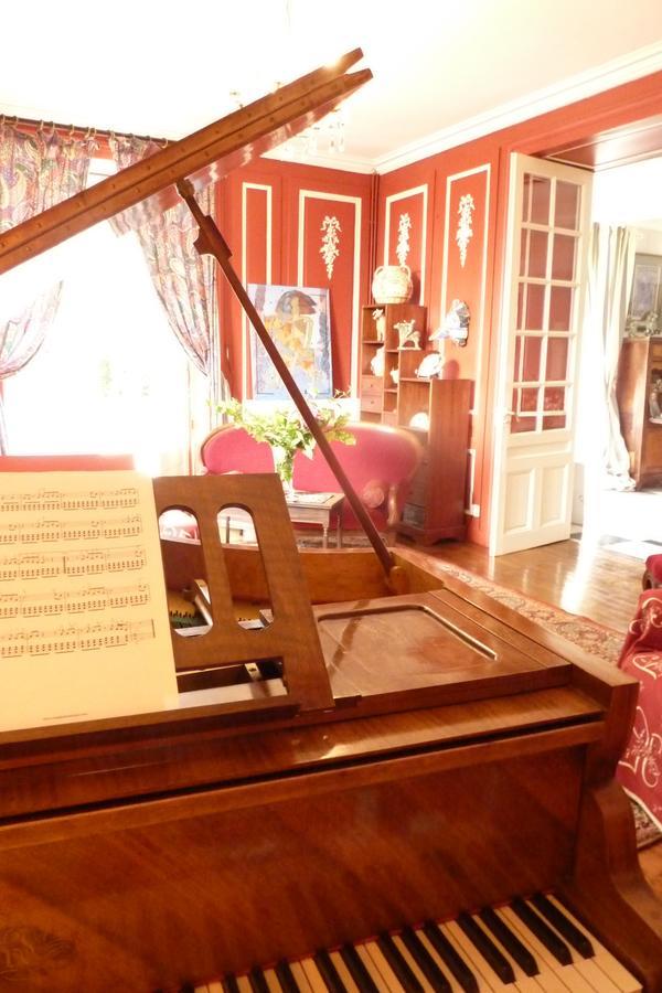Chateau La Hussardiere Dampierre-sur-Salon Luaran gambar